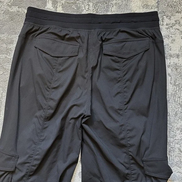 Lululemon Womens Large Dance Studio Relaxed-Fit Mid-Rise Cargo Pant Black W5GILS - Picture 5 of 9
